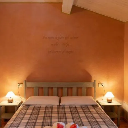 Eremo Montemezzano Feriegård *